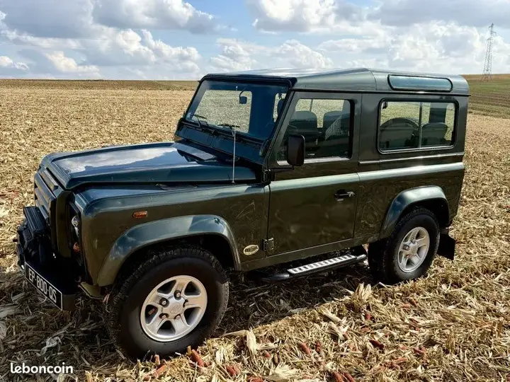 Land Rover Defender