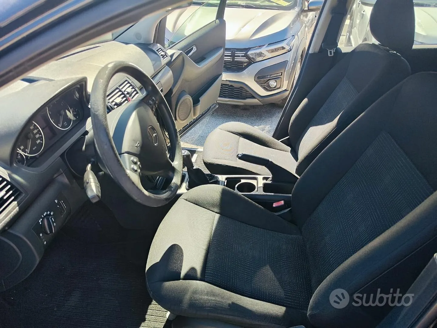 Mercedes-Benz A160 2011 photo 3