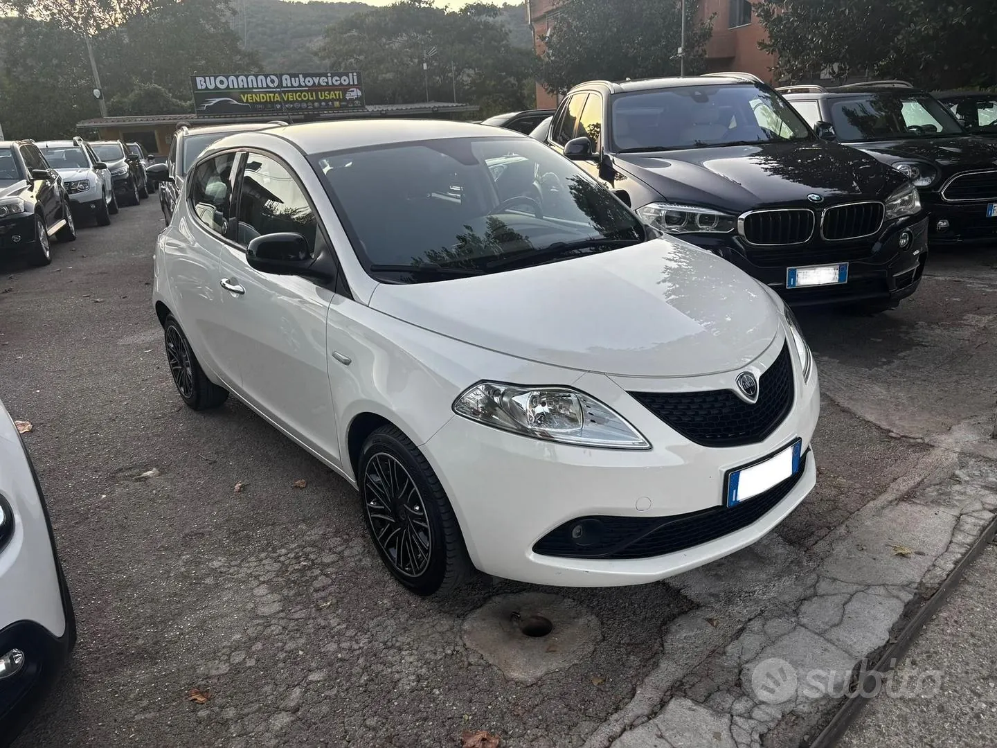 Lancia Ypsilon
