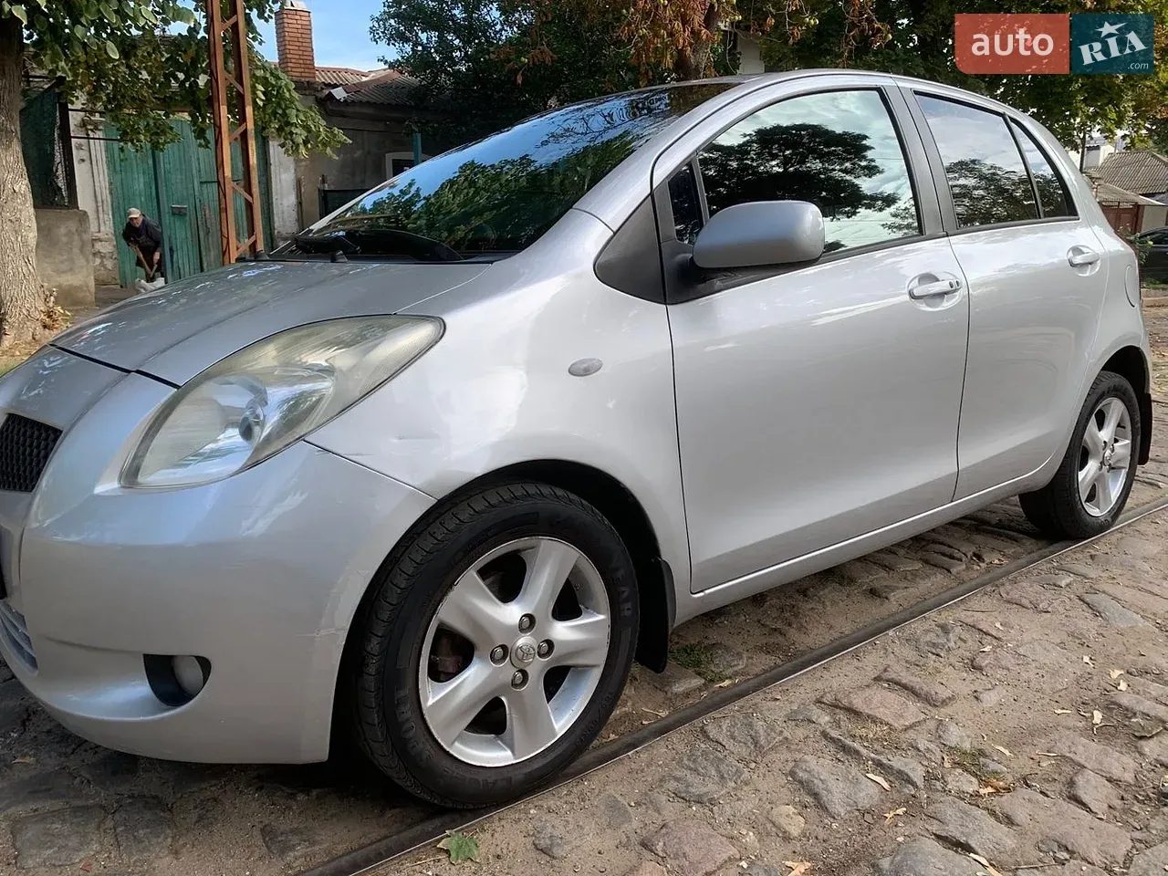 Toyota Yaris 2007 photo 2