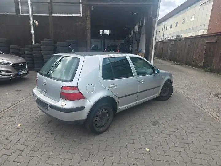 Volkswagen Golf 4