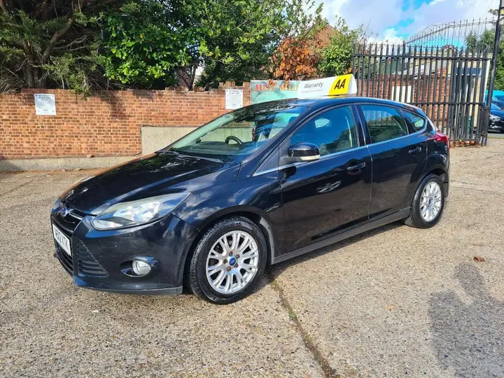 Ford Focus 2012 photo 4