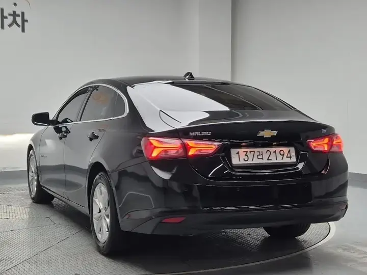 Chevrolet Malibu 2019 photo 2