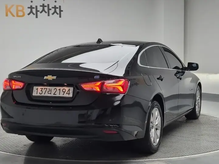 Chevrolet Malibu 2019 photo 3