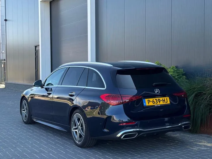 Mercedes-Benz C-Class 2022 photo 2