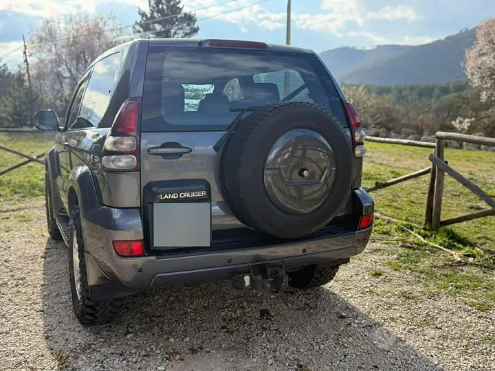 Toyota Land Cruiser 2004 photo 3
