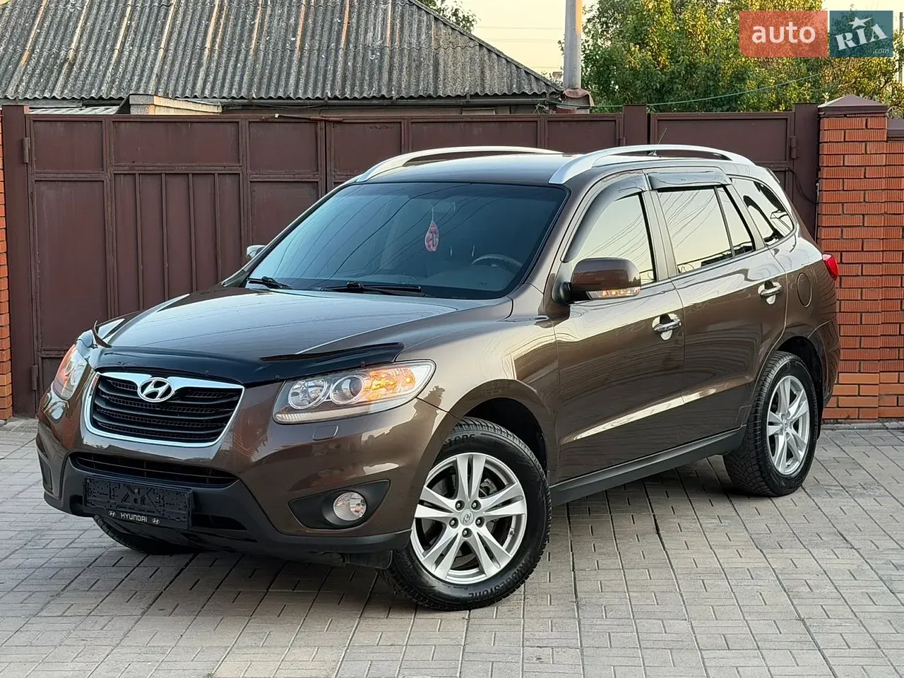 Hyundai Santa Fe 2010 photo 2
