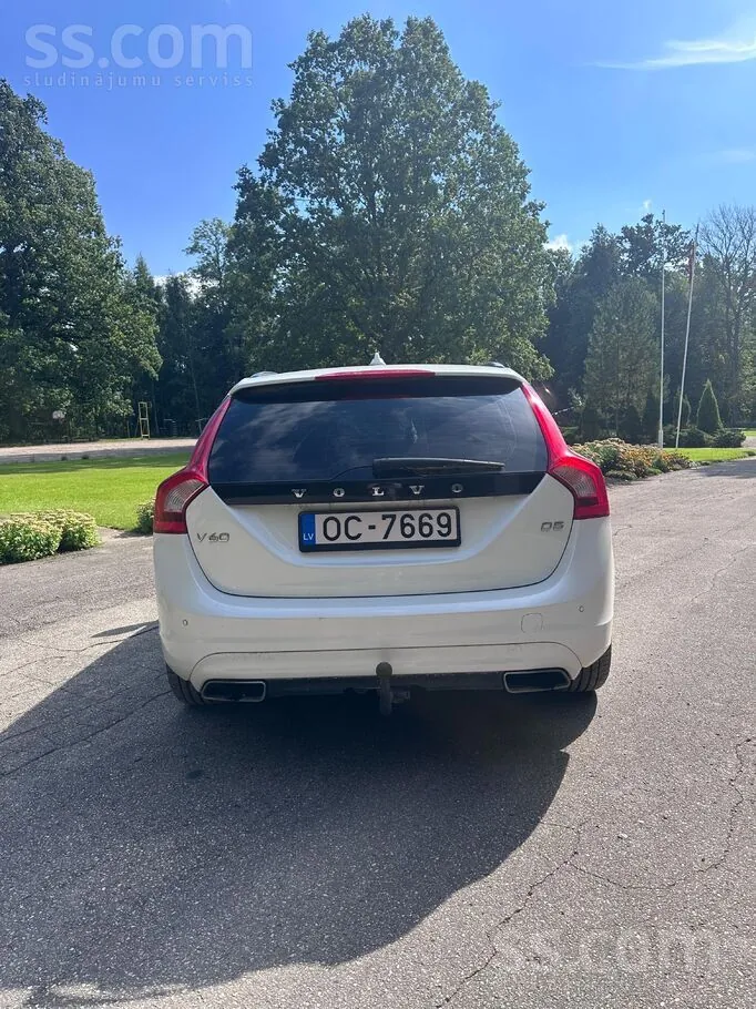 Volvo V60 2016 photo 4