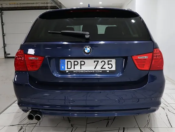 BMW 330I 2010 photo 5
