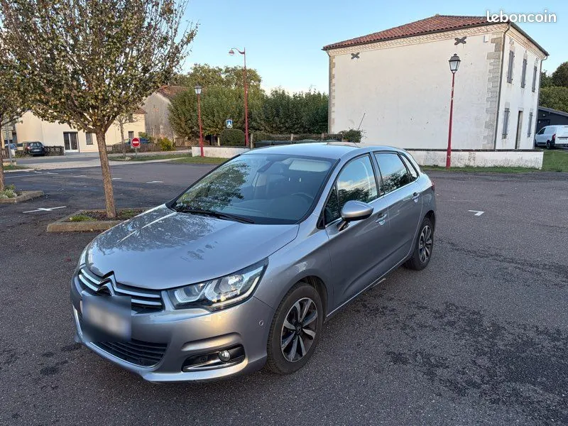 Citroen C4 2018 photo 2