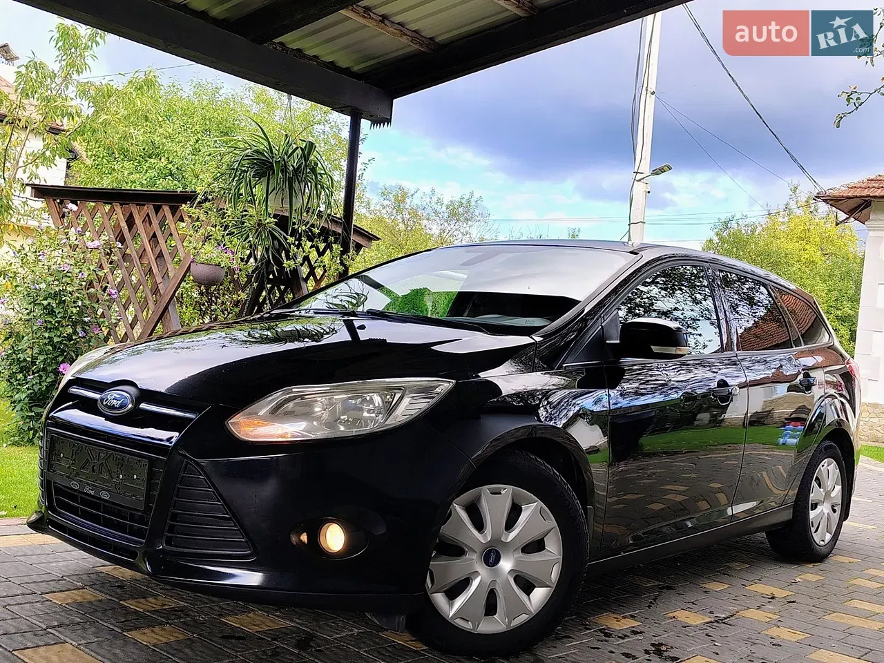 Ford Focus 2013 photo 2