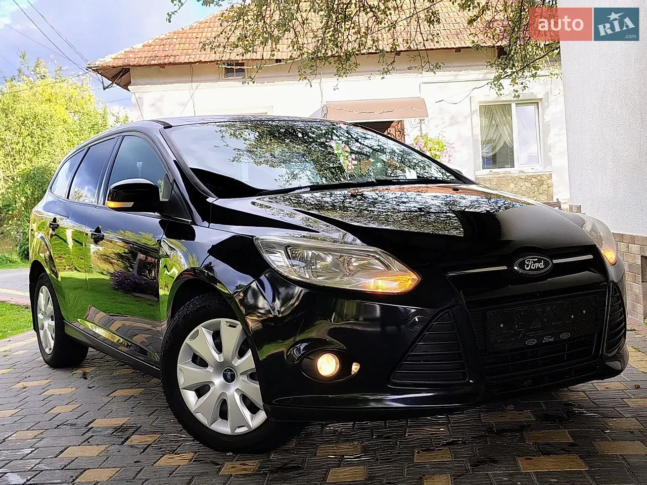 Ford Focus 2013 photo 3