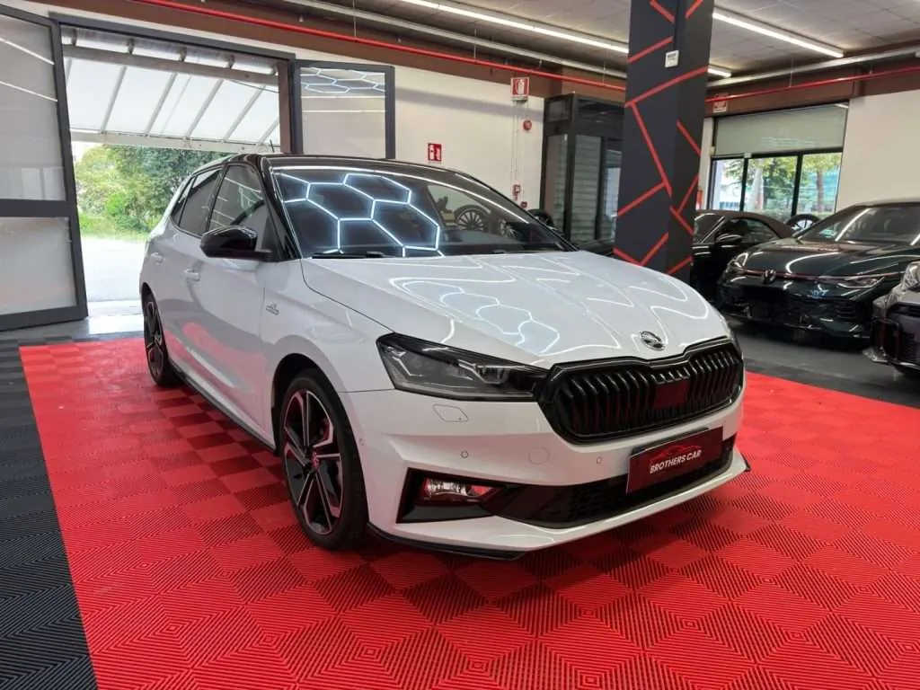 Skoda Fabia 2024 photo 3