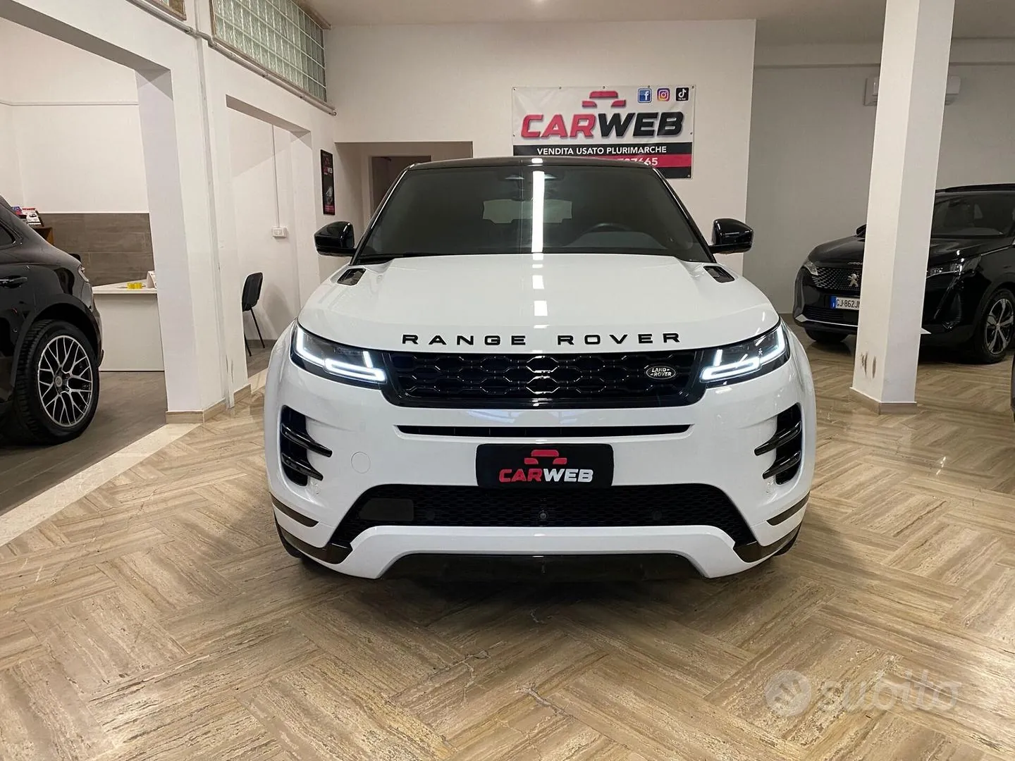 Land Rover Range Rover Evoque 2021 photo 3