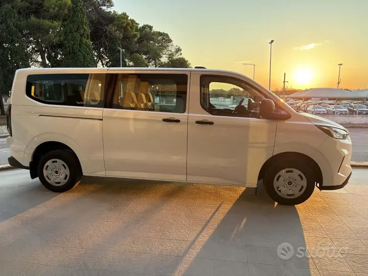 Ford Transit Custom 2024 photo 4