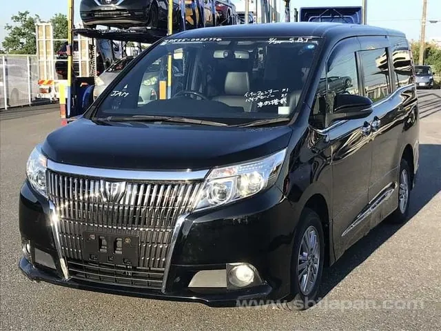 Toyota Esquire 2015 photo 2