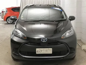 Toyota Aqua 2023 photo 5