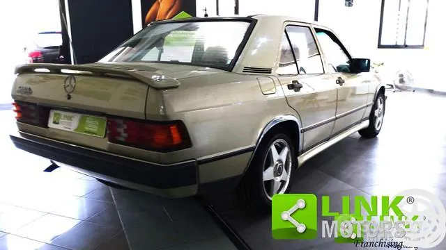 Mercedes-Benz 190 1985 photo 5
