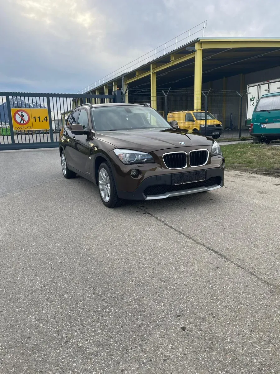 BMW X1 2011 photo 2