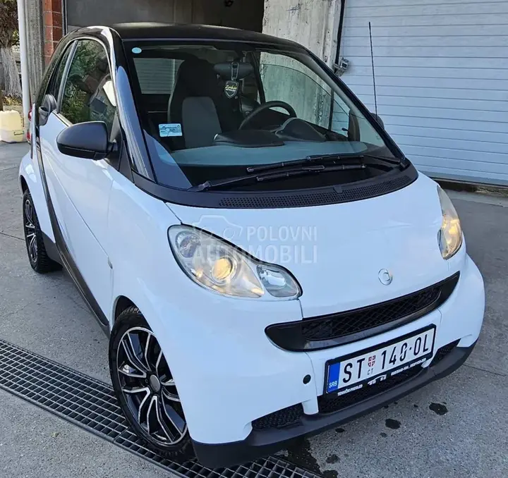 Smart Fortwo 2009 photo 2