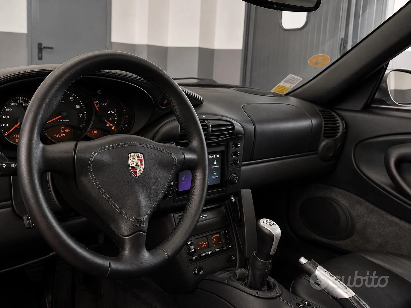 Porsche 911 2001 photo 3