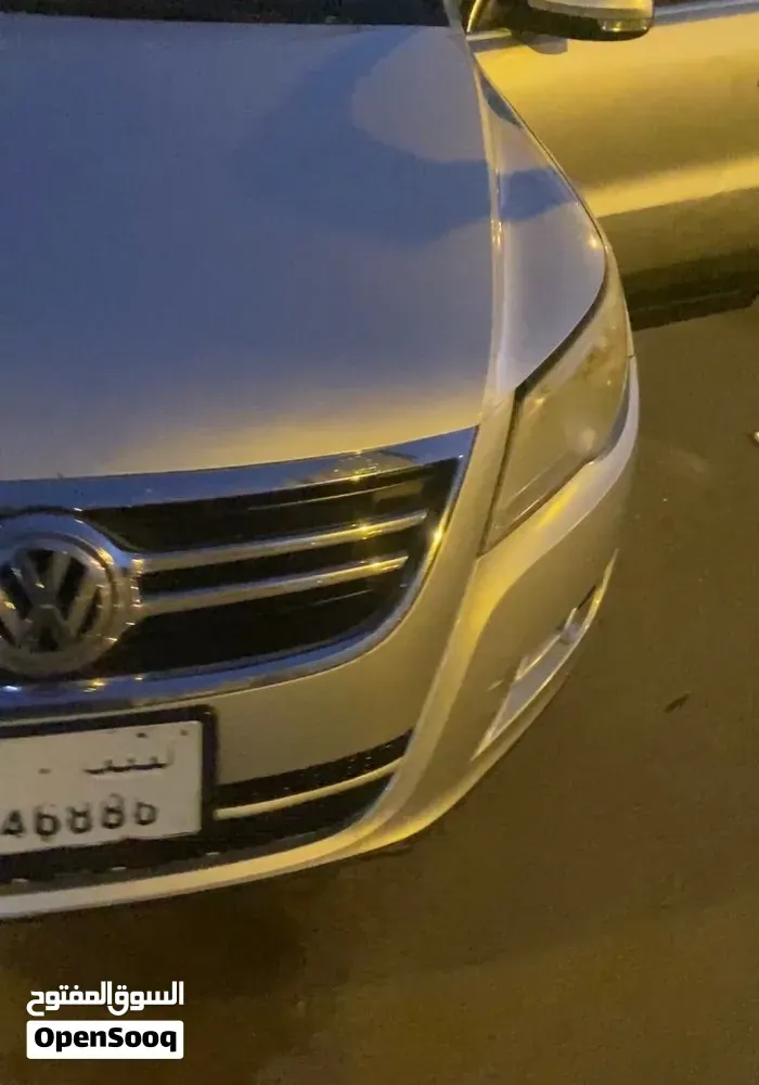 Volkswagen Tiguan 2010 photo 2
