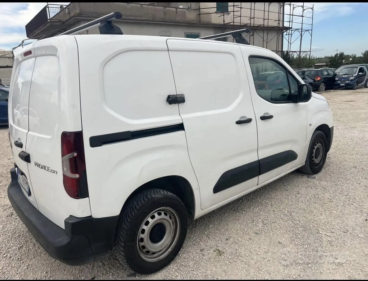 Toyota Proace City 2020 photo 2