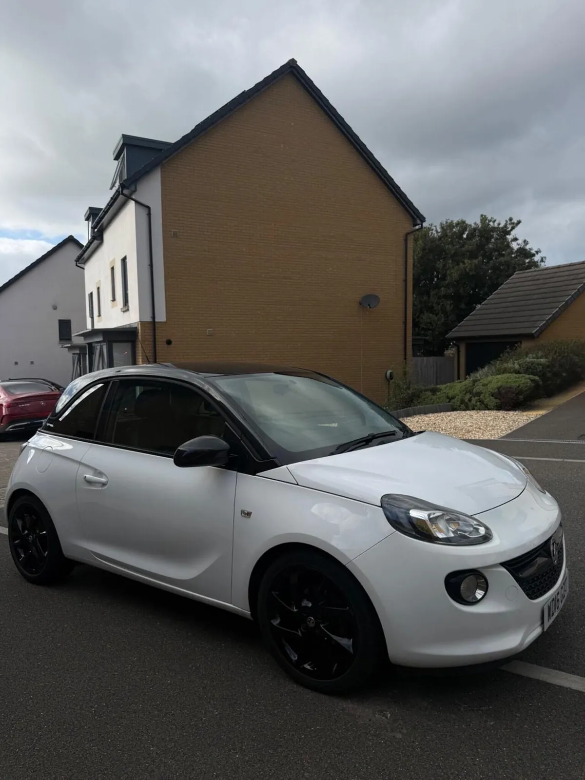 Vauxhall Adam 2016 photo 2