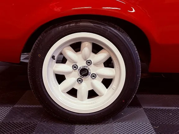 Ford Escort 1977 photo 5