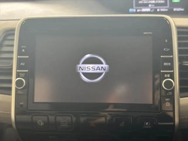 Nissan Serena 2018 photo 4