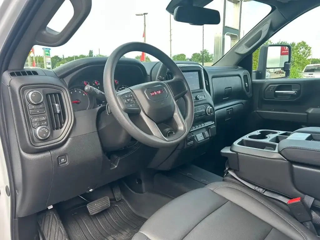 GMC Sierra 3500Hd 2026 photo 4