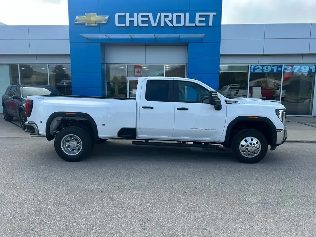 GMC Sierra 3500Hd 2026 photo 2