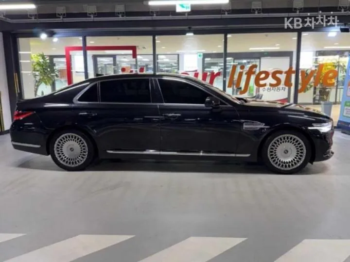 Genesis G90 2019 photo 4
