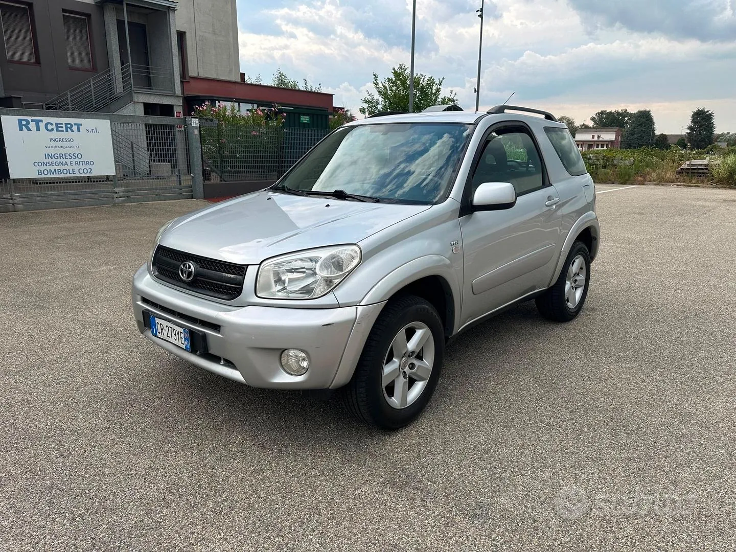 Toyota Rav4 2004 photo 2