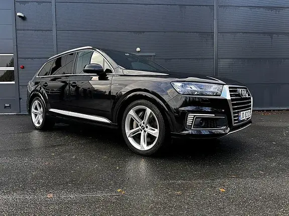 Audi Q7 2018 photo 5