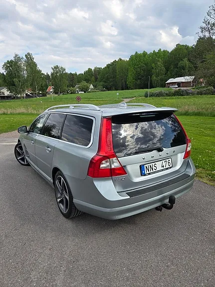 Volvo V70 2012 photo 4