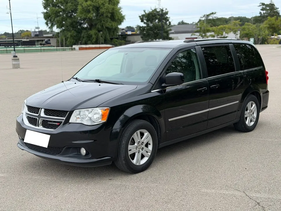 Dodge Grand Caravan 2016 photo 3