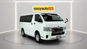 Toyota Hiace 2026 photo 2