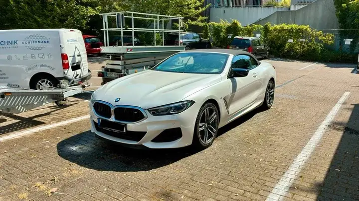 BMW M850I