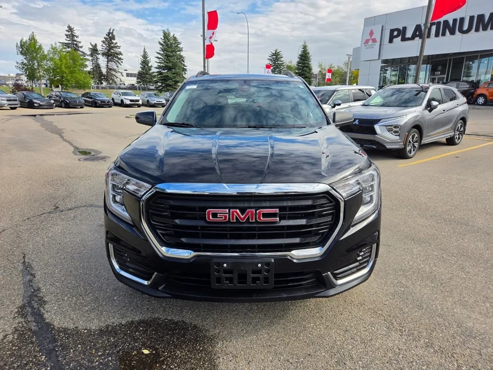 GMC Terrain 2024 photo 2