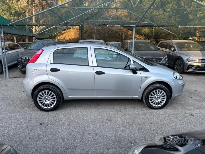 Fiat Punto 2015 photo 4