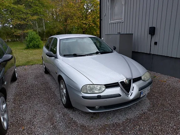 Alfa Romeo 156 2000 photo 2