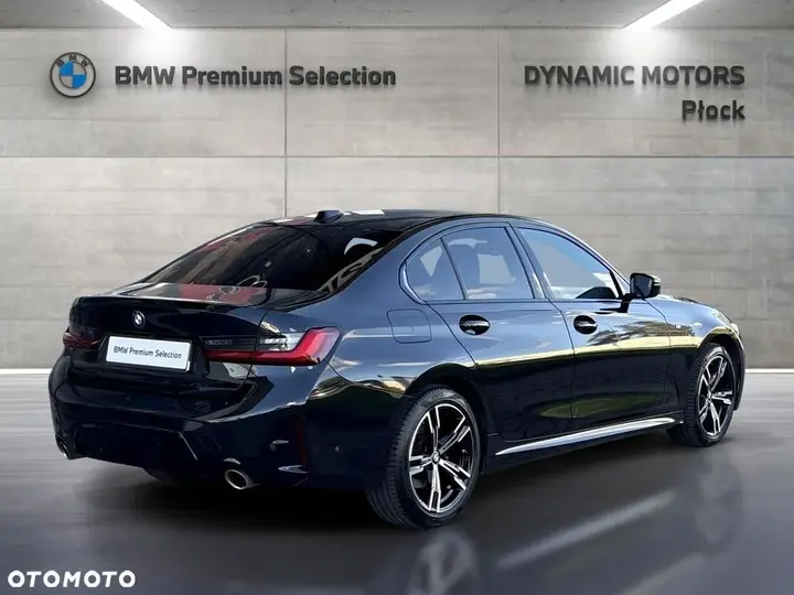 BMW 318I 2024 photo 5