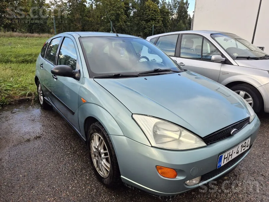 Ford Focus 1998 photo 2