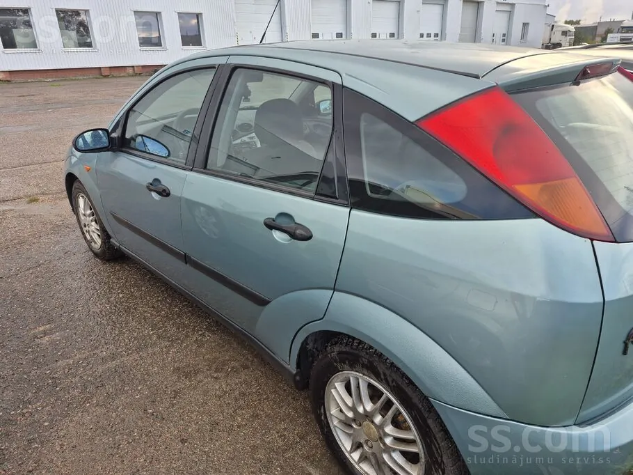 Ford Focus 1998 photo 4