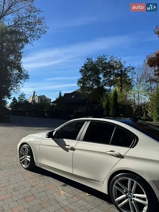 BMW 3 Series 2015 photo 4