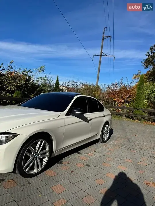 BMW 3 Series 2015 photo 2