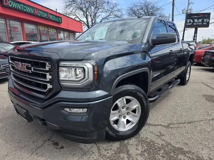 GMC Sierra 1500 2018 photo 2