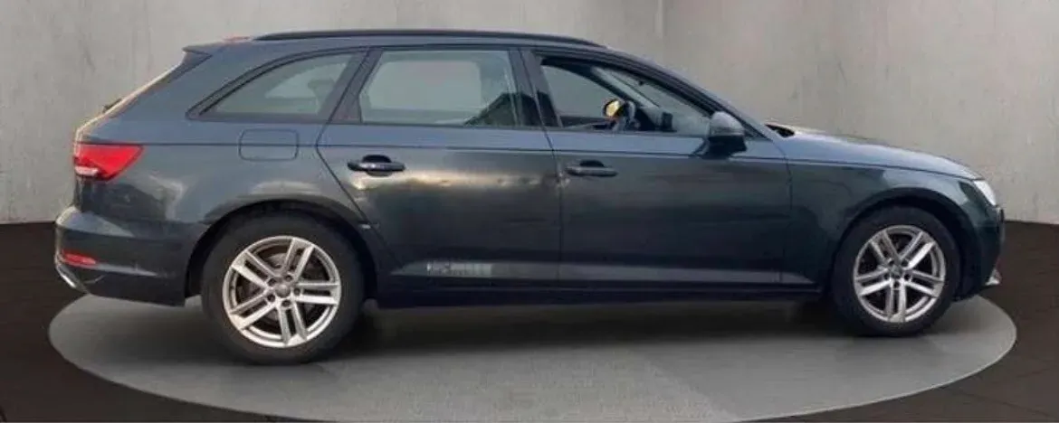 Audi A4 2017 photo 3