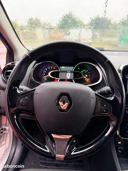 Renault Clio 2014 photo 5